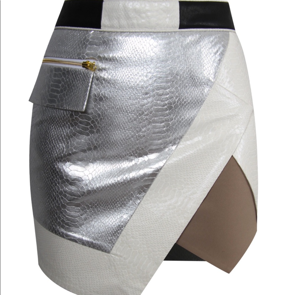 Self portrait origami auth vegan Leather skirt US6